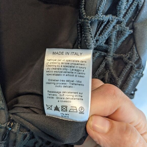 Artisan LANVIN logo Lace silk dress size 2 (34) BNWT w plunging V at the back - Picture 10 of 12